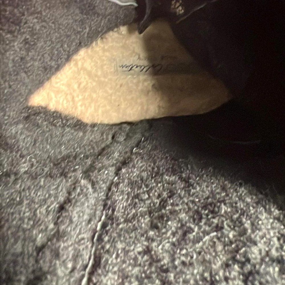 UGG Collection - Mid - Black Leather Snake Skin - EUC - Size 7 - Picture 9 of 12